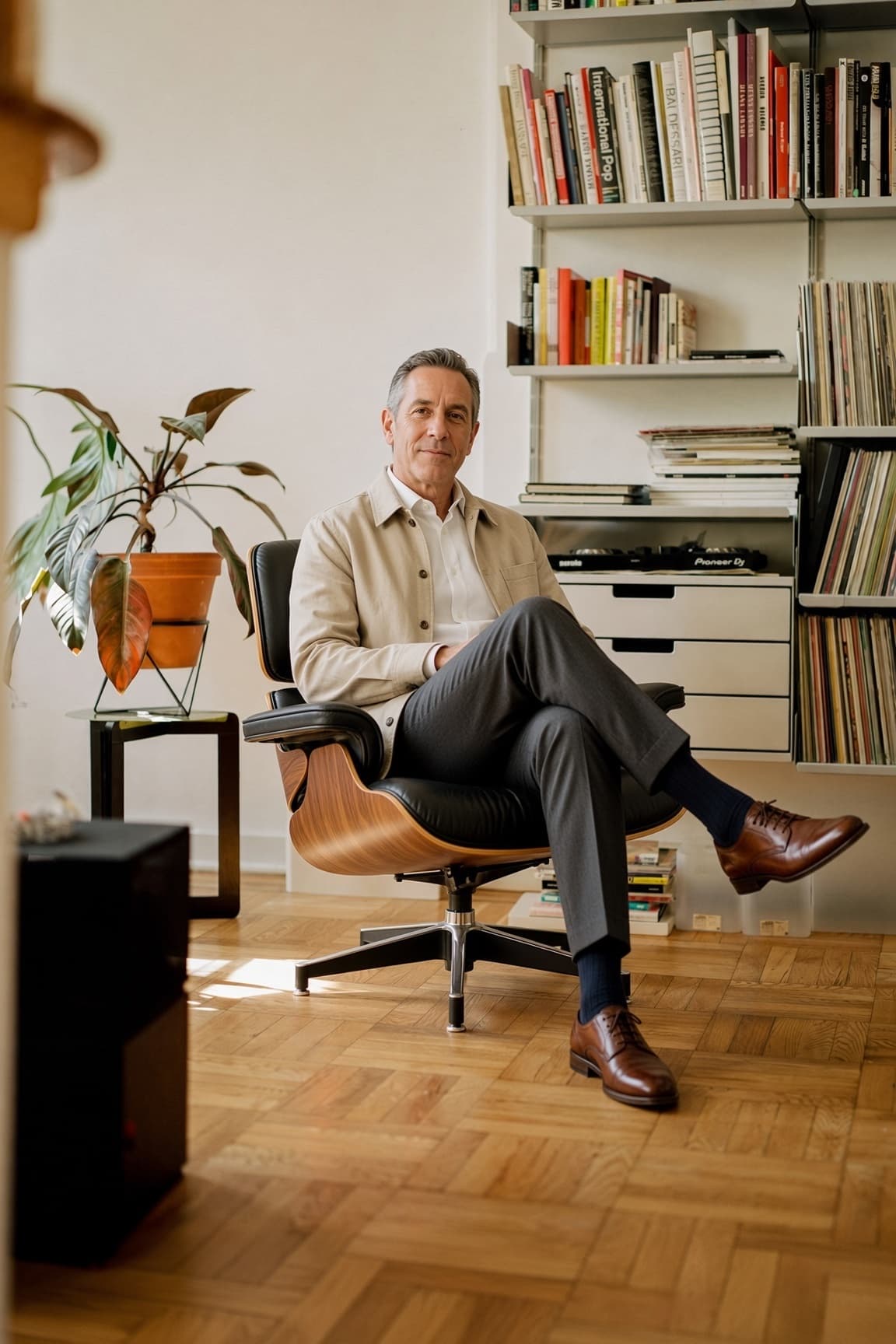 Licensee leader seated in an office